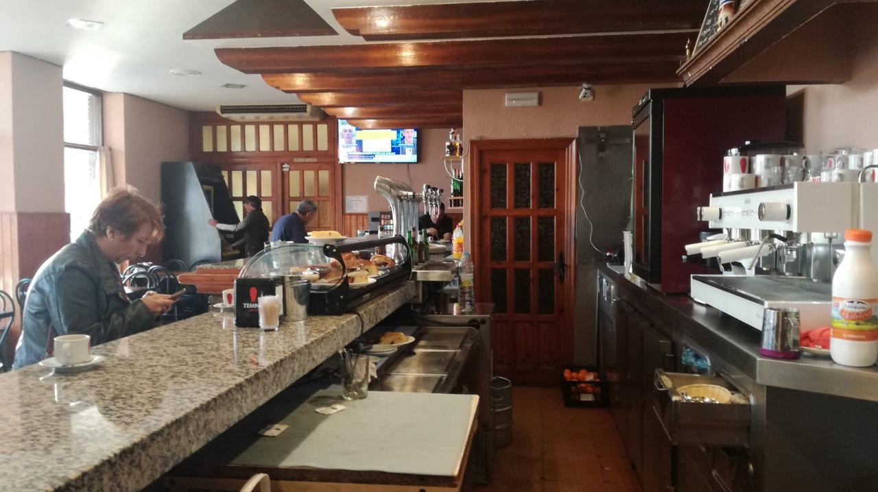 莱昂 La Montana酒店 外观 照片